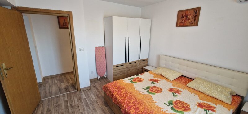 Piata Alba Iulia, Bucuresti, 2 camere