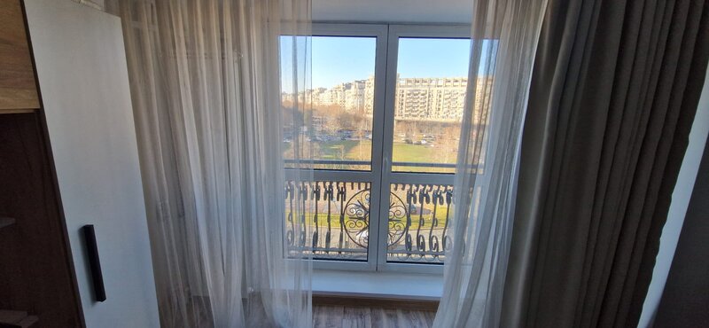 Piata Alba Iulia, Bucuresti, 2 camere